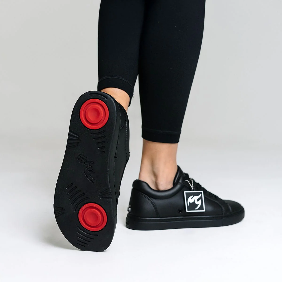 All-black | Low-top | Fuego - Image 4