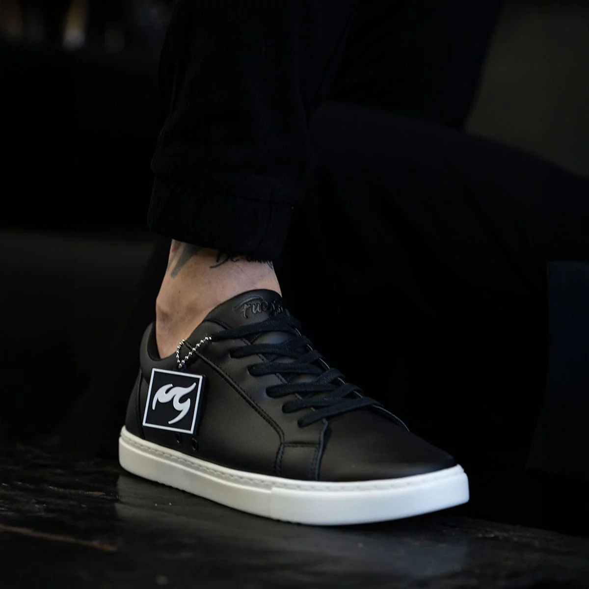 Black | Low-top | Fuego - Image 3
