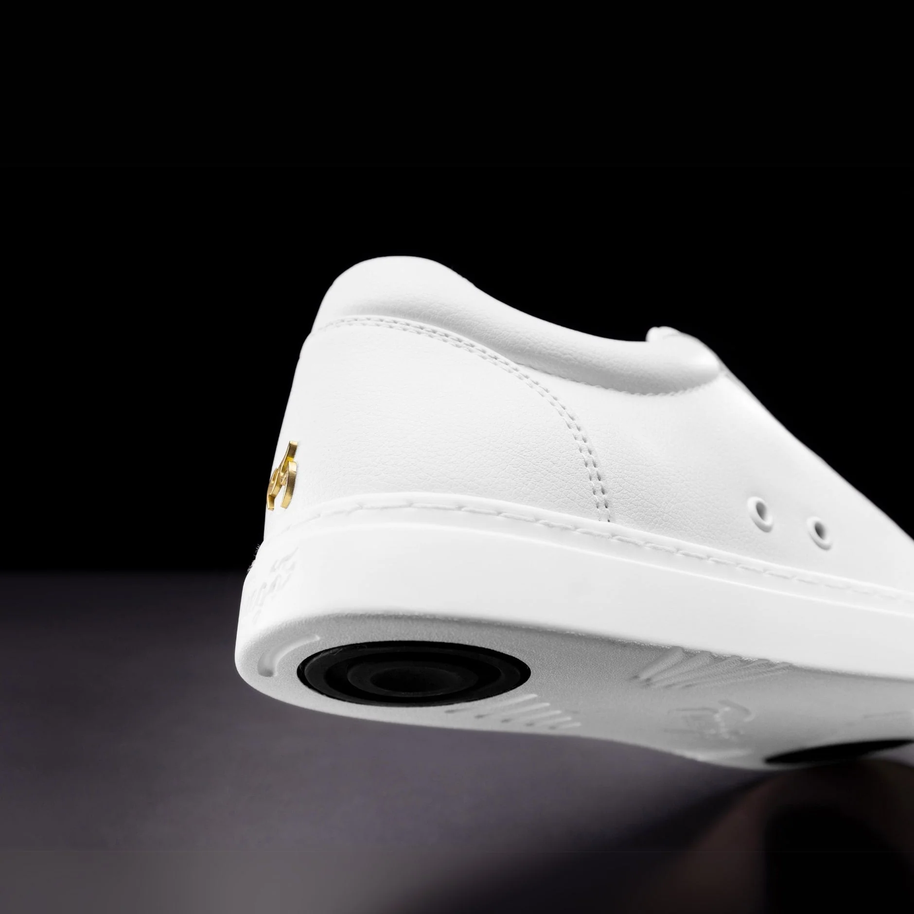 Fuego - Low-top | White (In-Store) - Image 10