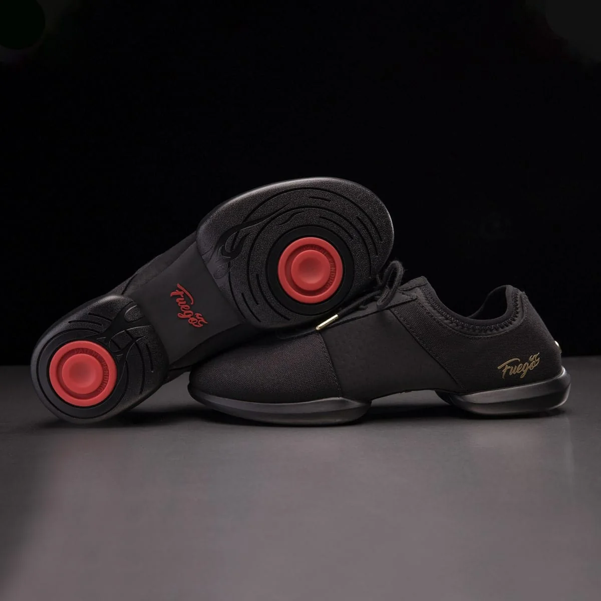 Fuego - Split-sole | All-black (In-Store)
